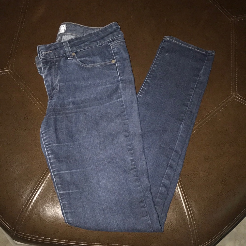 Paige Skyline Skinny Jeans